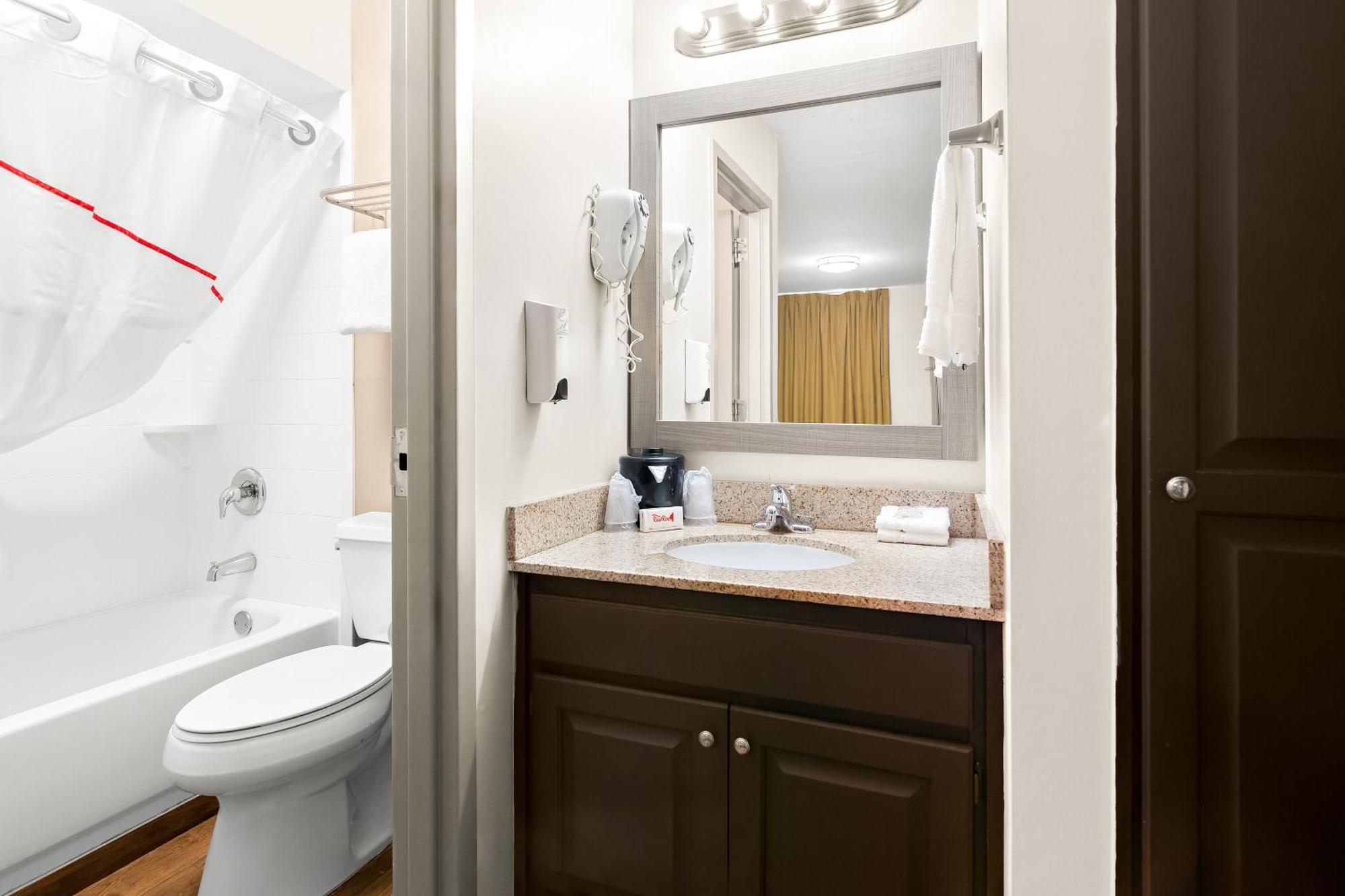 Red Roof Inn Рок-Хилл Экстерьер фото